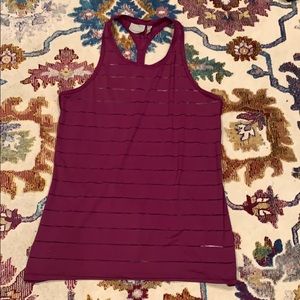 Athleta maroon tank top color